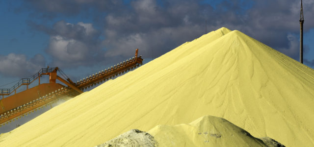 Sulfur piles production and storage